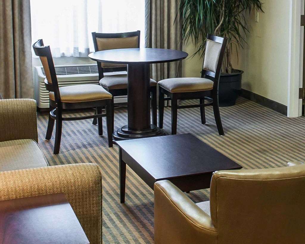 Comfort Suites Lafayette University Area Phòng bức ảnh