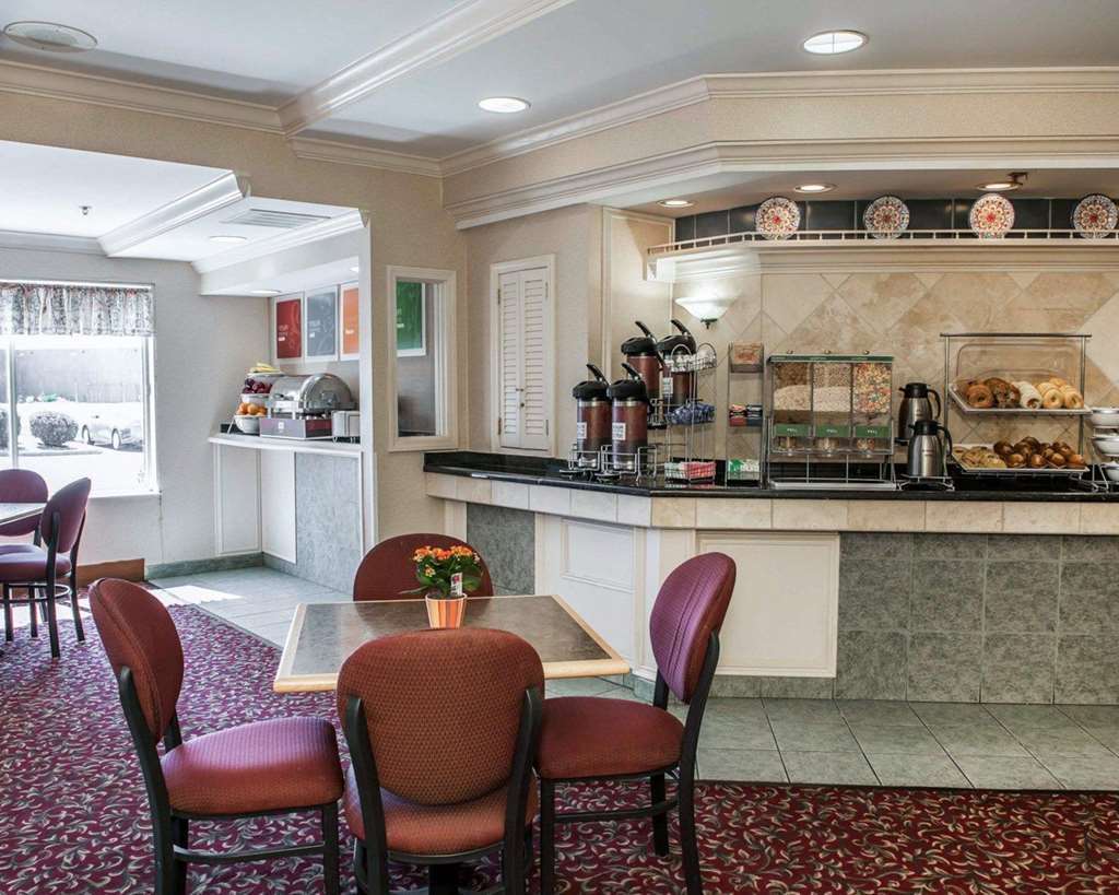 Comfort Suites Lafayette University Area Nhà hàng bức ảnh